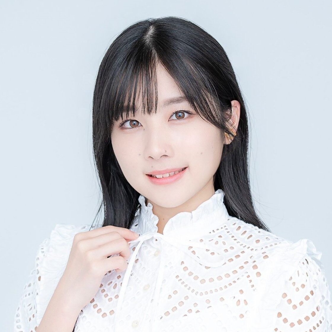 岬なこ